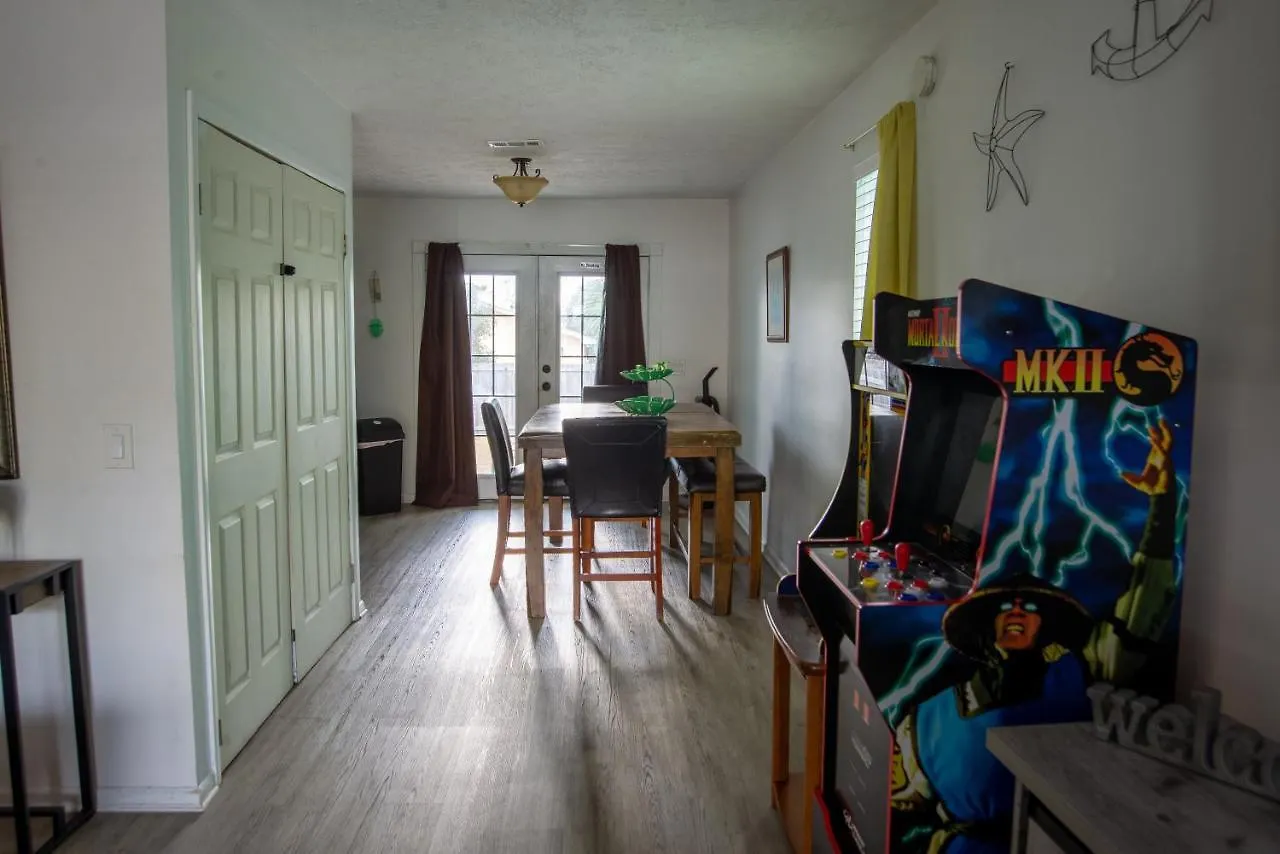 Oceanview Oasis - Relax With Hot Tub, Breakfast, Fire Pit & Putting Green! Panama City Beach USA