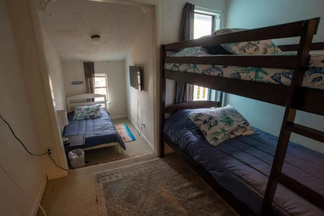 Oceanview Oasis - Relax With Hot Tub, Breakfast, Fire Pit & Putting Green! Panama City Beach Holiday home